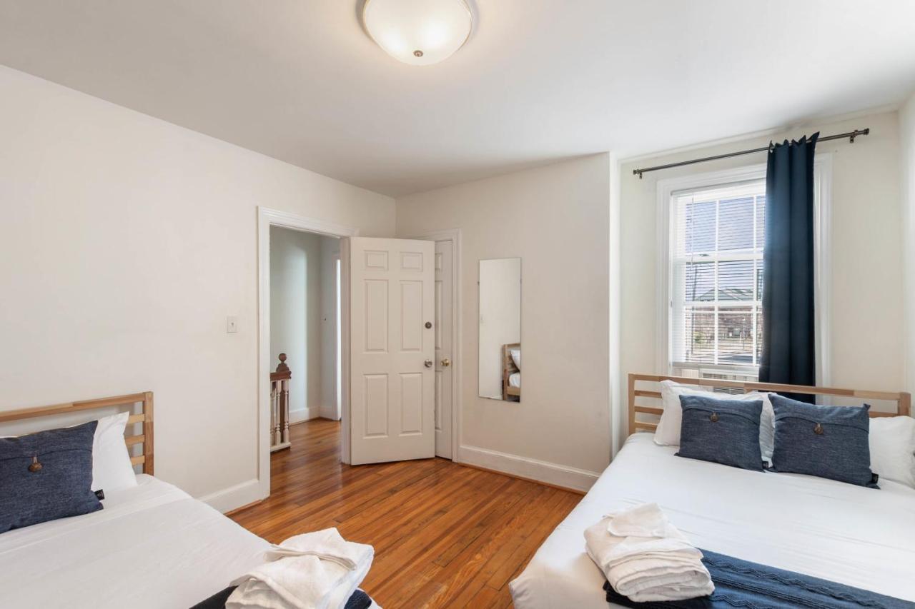 3Br Colonial House With Parking By Cozysuites アレクサンドリア エクステリア 写真