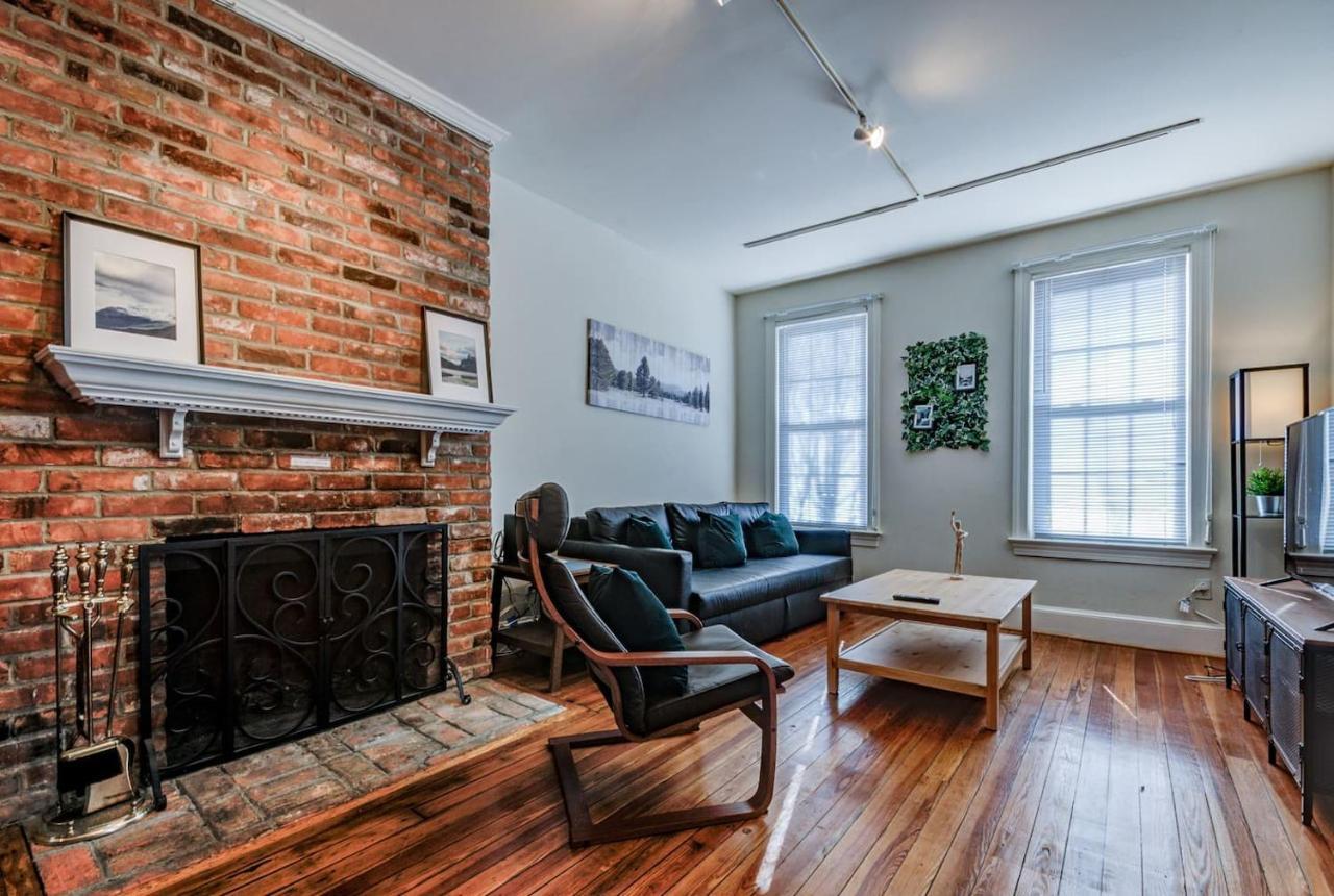 3Br Colonial House With Parking By Cozysuites アレクサンドリア エクステリア 写真