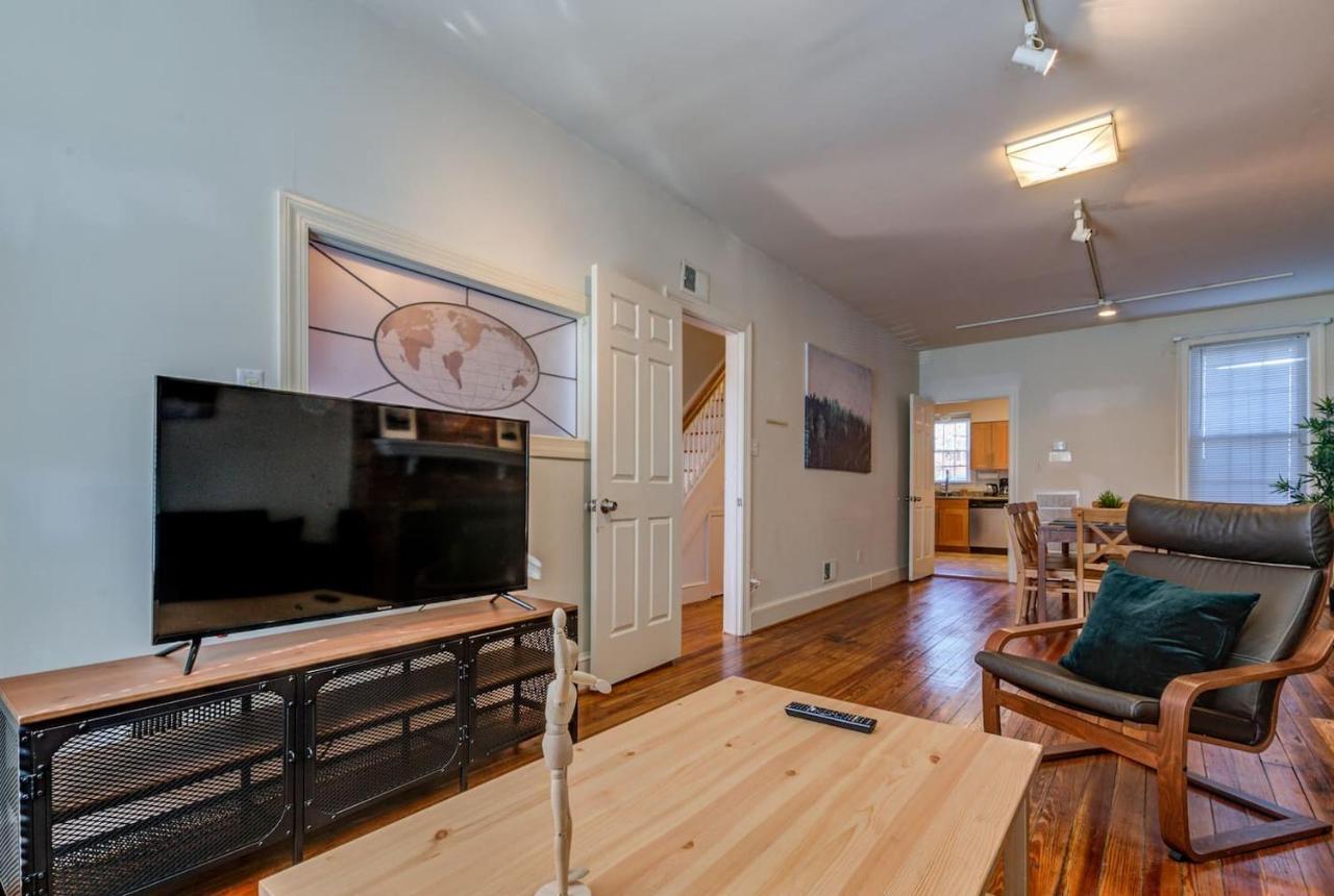 3Br Colonial House With Parking By Cozysuites アレクサンドリア エクステリア 写真